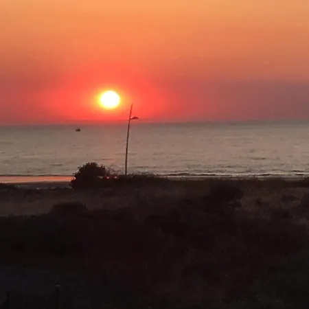 Face A La Mer A * Cabourg